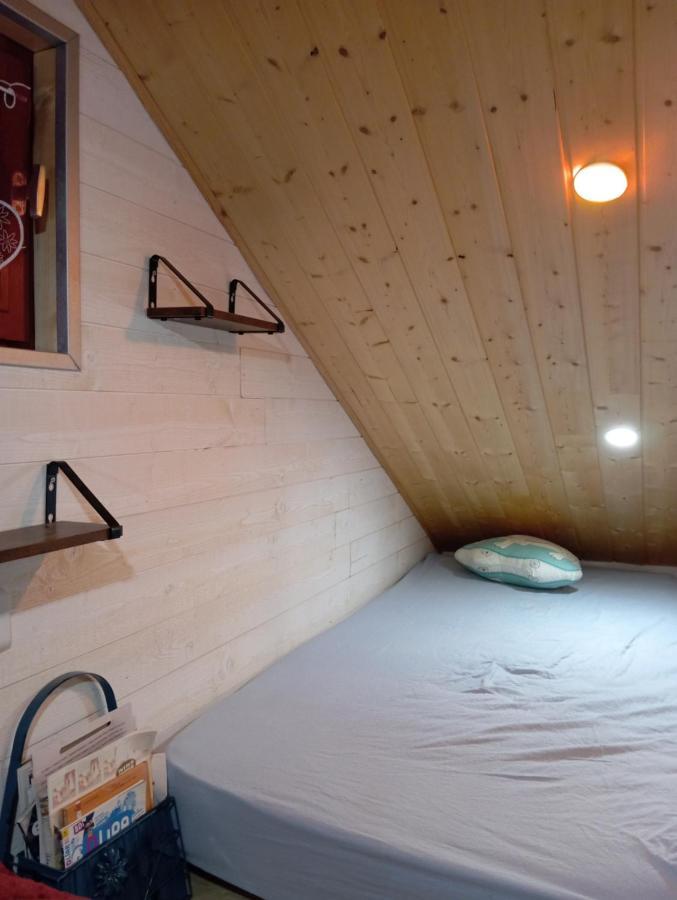 La P'Tite Maison Bois Du Herisson Menetrux-en-Joux ภายนอก รูปภาพ
